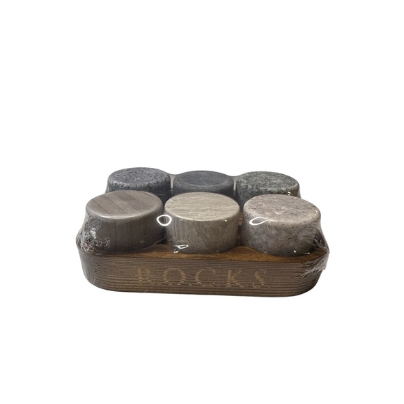 Whiskey Chilling Stones - Set of 6 Handcrafted Whisky Granite Sipping Rocks/Tray - Picture 4 of 7